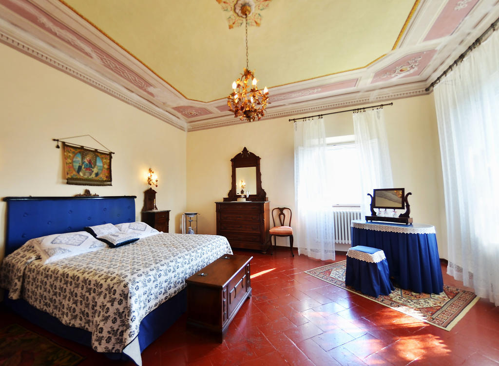 סן מיניאטו Villa Buonaparte חדר תמונה
