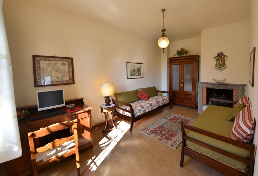 סן מיניאטו Villa Buonaparte חדר תמונה